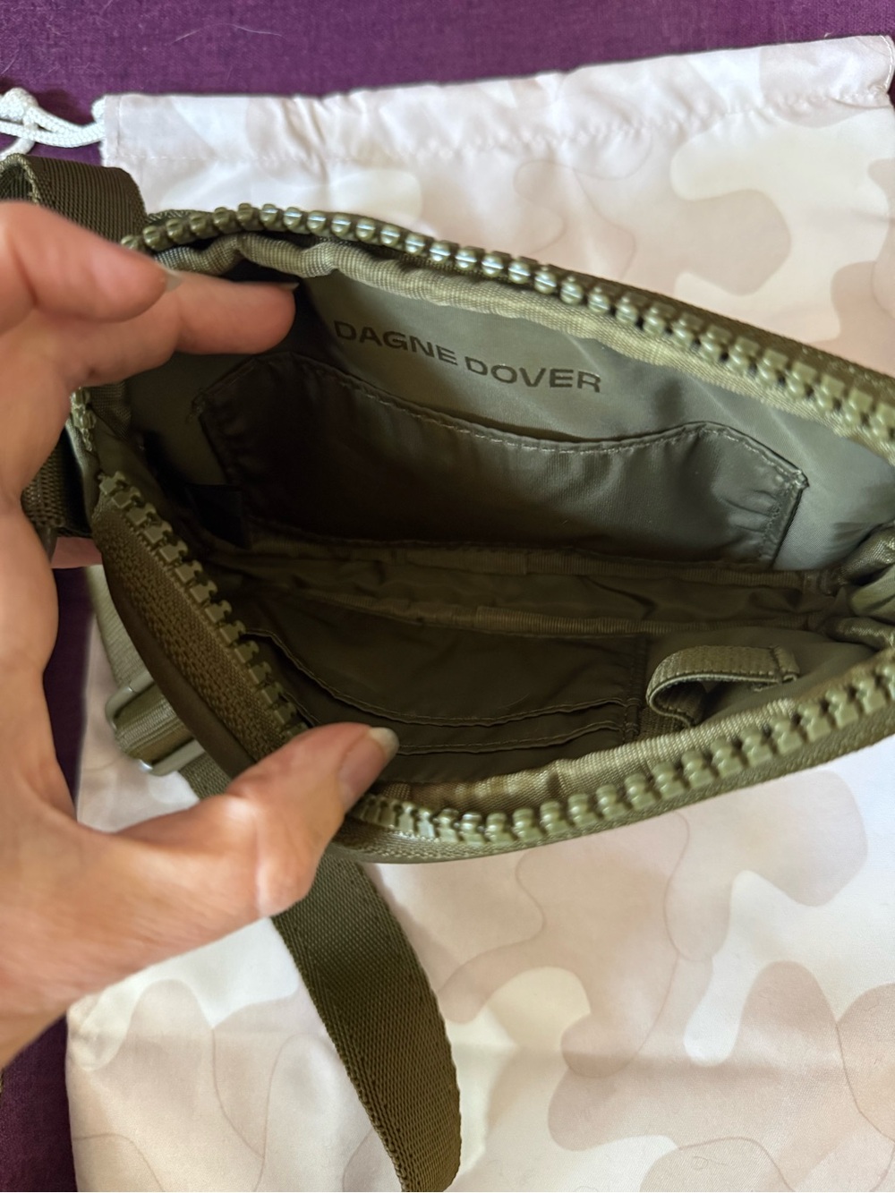 Dagne Dover Mara Phone Sling in Olive Green - Picture 4 of 10